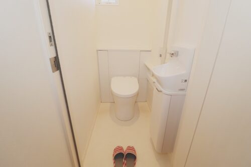 1階のトイレ(内装)